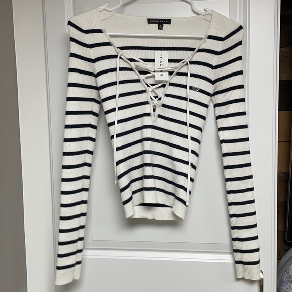 Long sleeve sweater - Picture 1 of 3